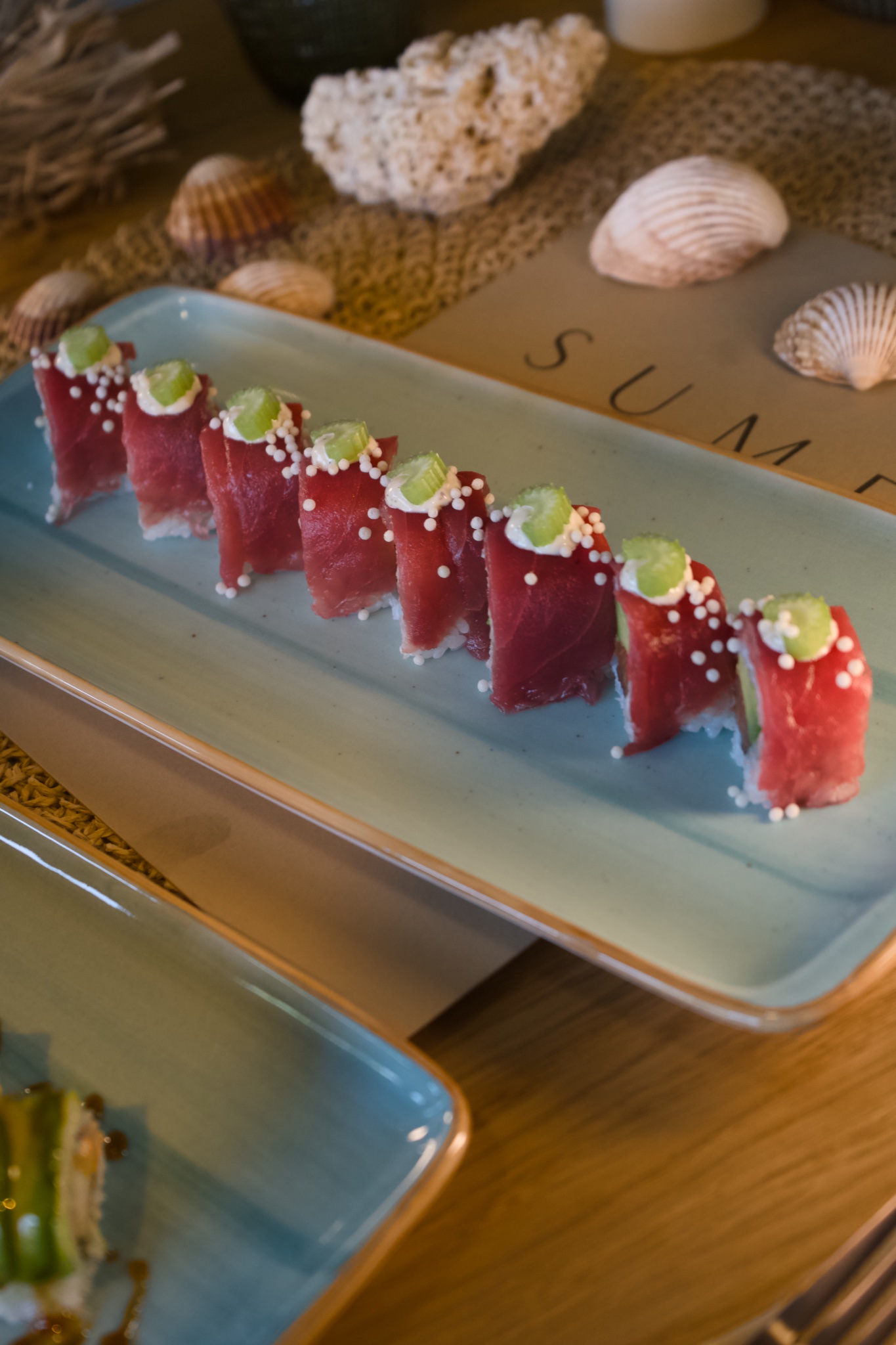 SUME hand rolls